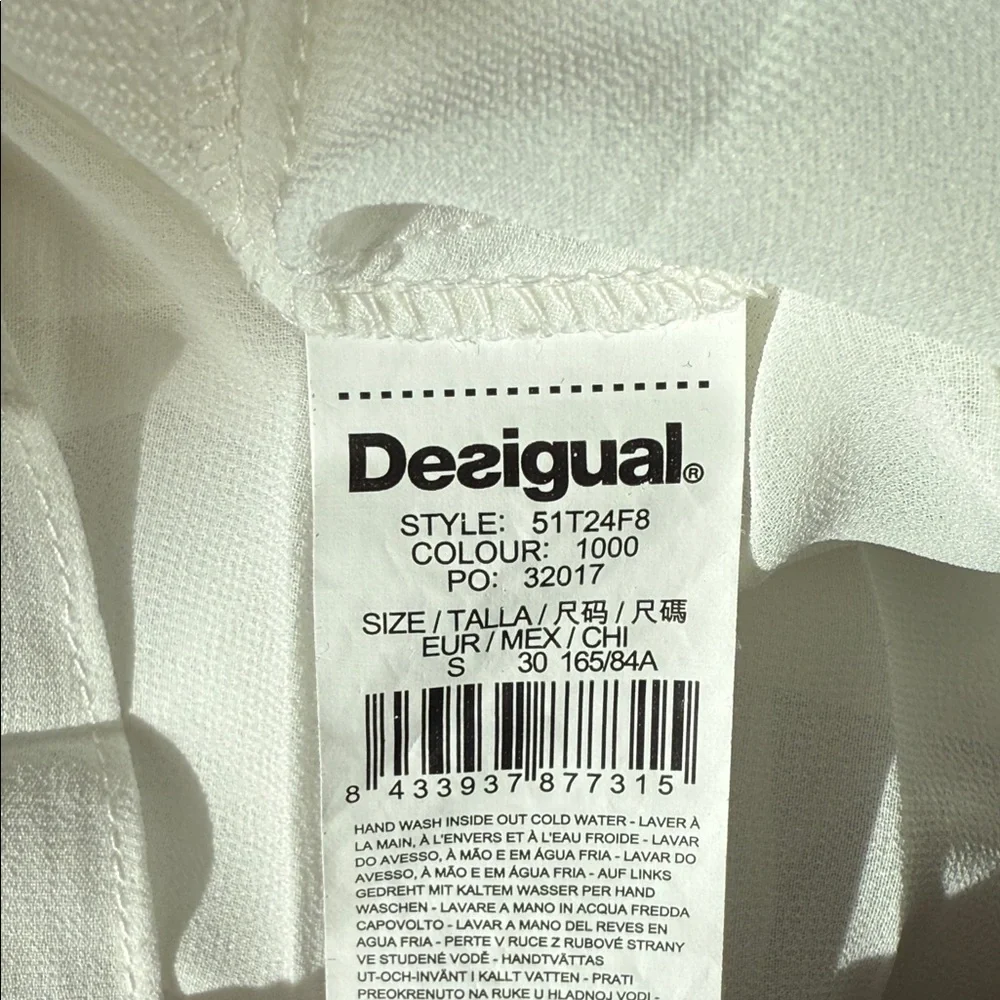 Desigual Women's White Top with Colorful Floral Design Size Small - Picture 6 of 8